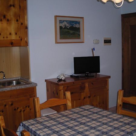 Residence Pian Del Vino Pradelle Exteriör bild