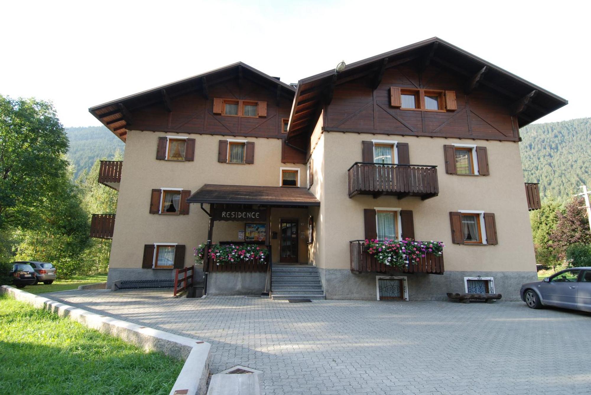 Residence Pian Del Vino Pradelle Exteriör bild