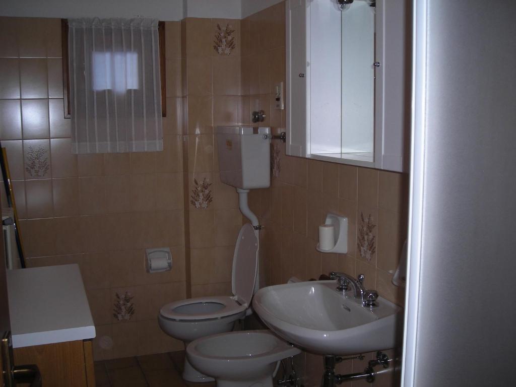 Residence Pian Del Vino Pradelle Rum bild